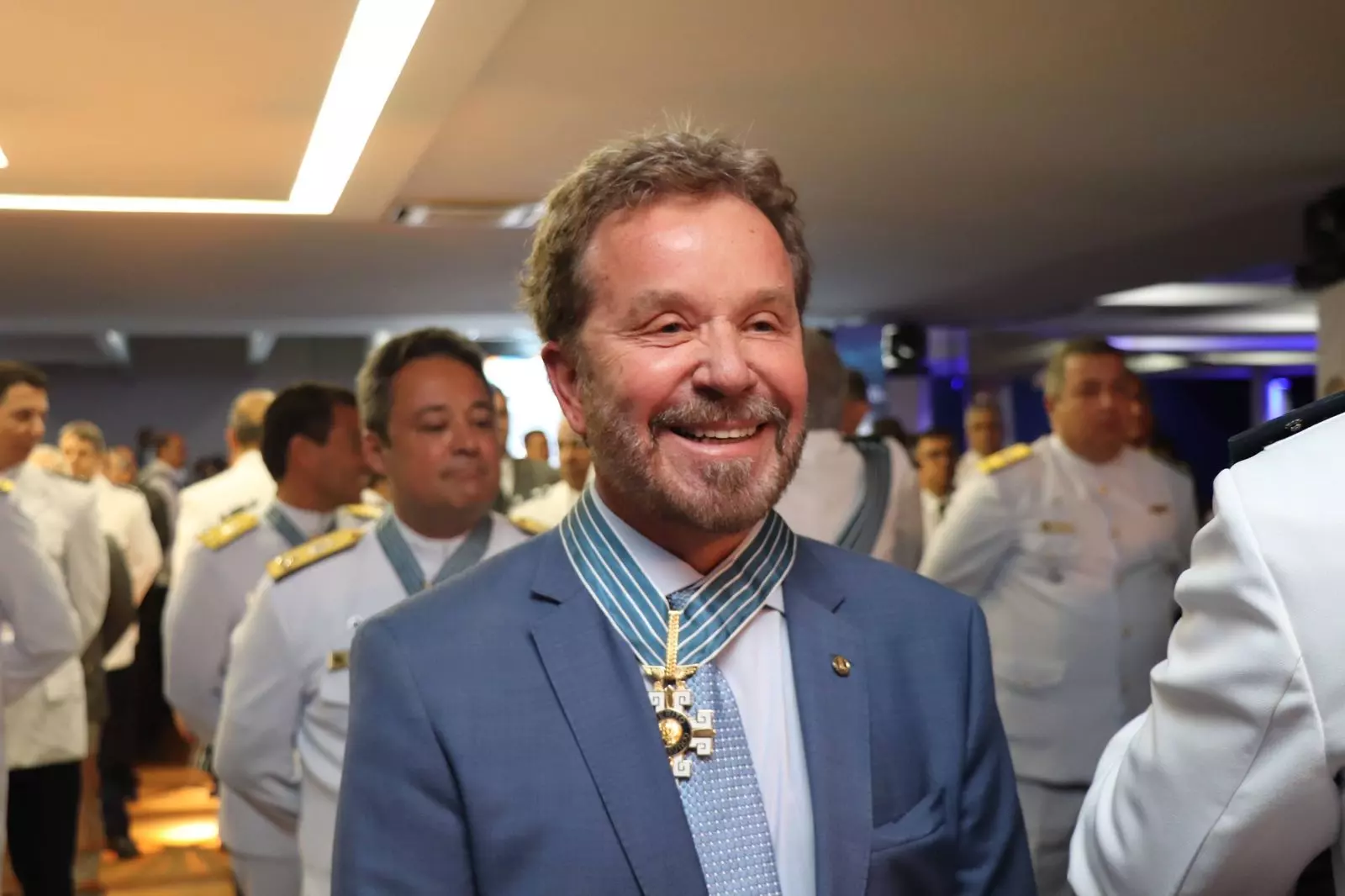 Deputado Luiz Fernando Faria recebe Medalha da Ordem do Mérito Aeronáutico em Brasília